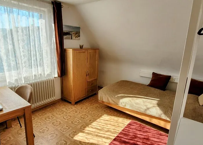 Einzelzimmer Mandala, Privat